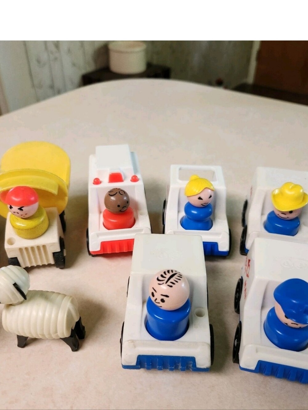 Vintage Fisher Price Little People 28 Pc Accessories Cars Animals Figures Lot - Picture 3 of 8